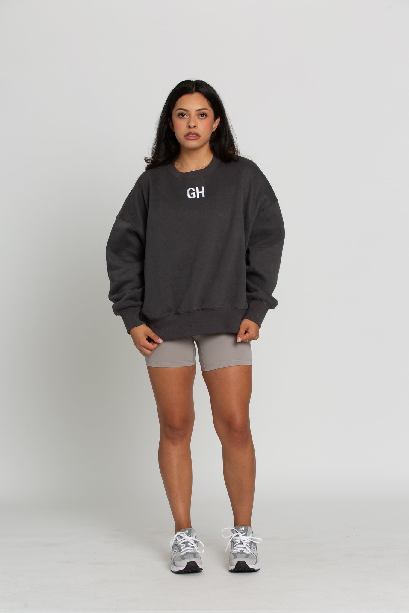 Off-Black GH Embroidered Sweatshirt – Gold Hinge