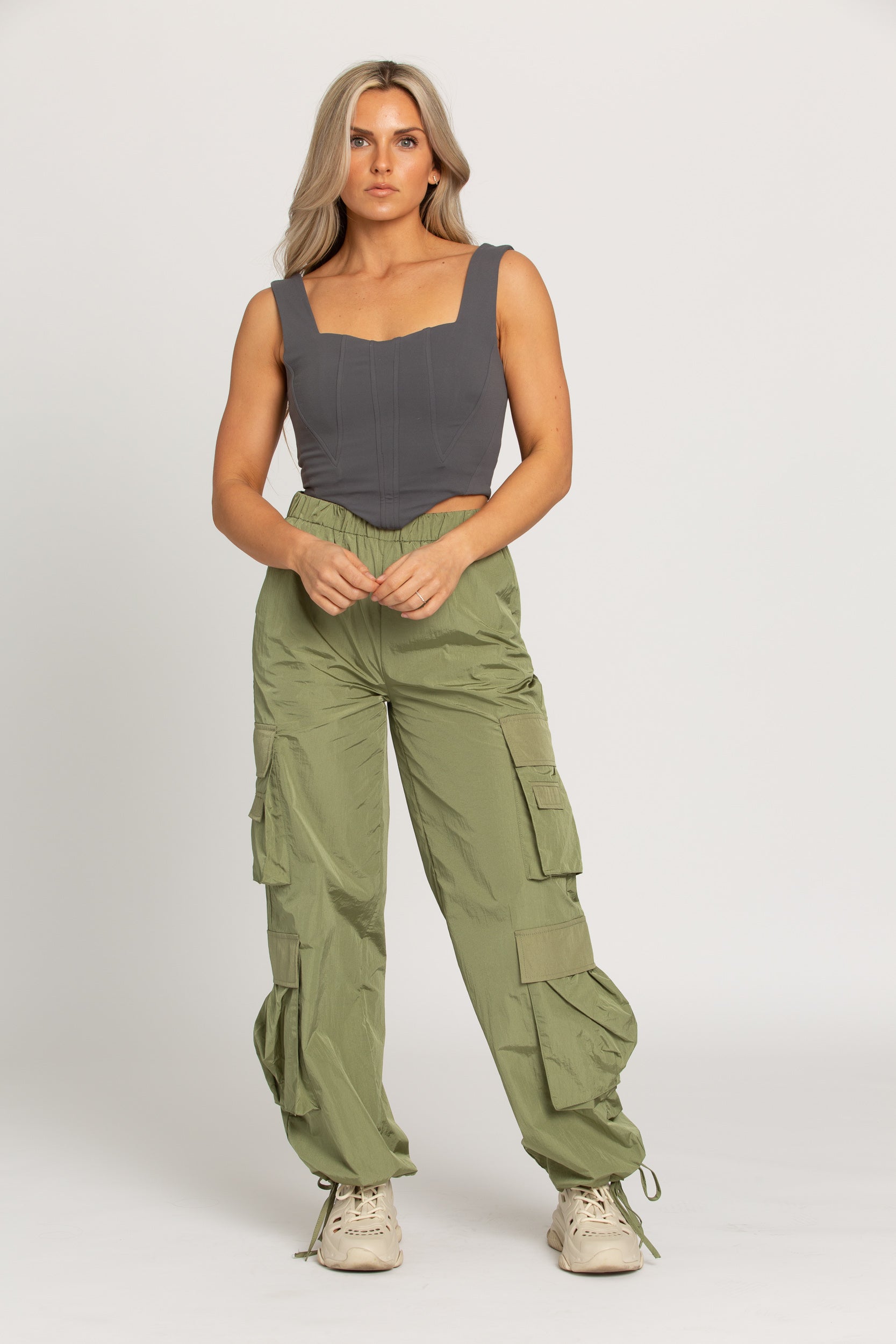 How to Style: Olive Green Pants 🫒 #howtostyle #affordablefashion #sty... |  TikTok